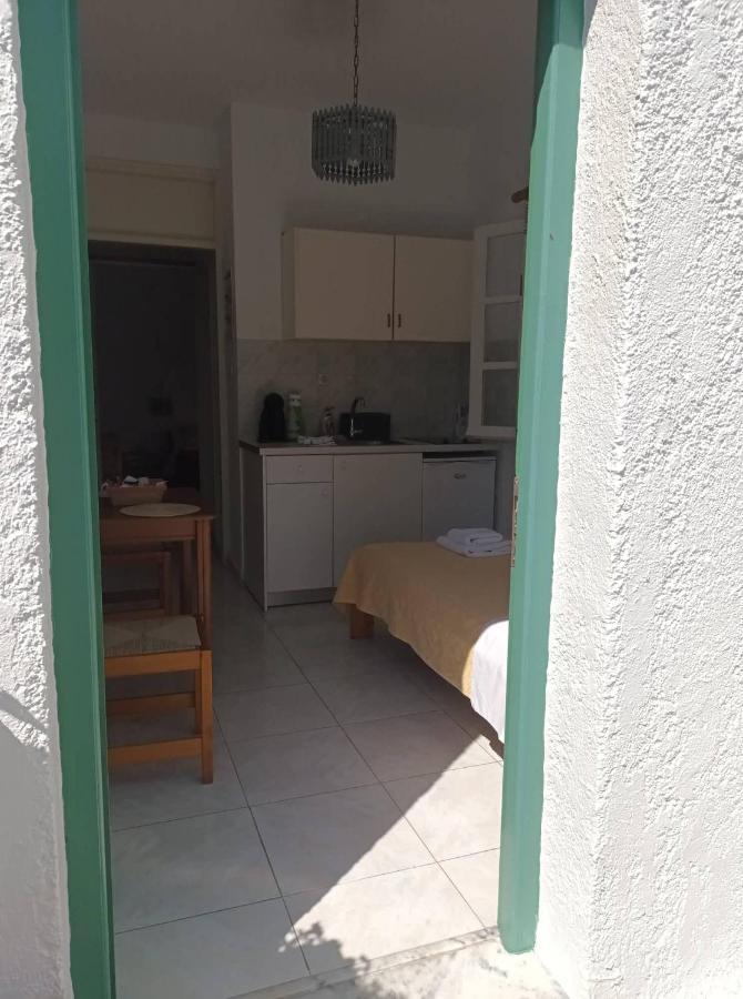 Dioni Lux Inn 2 Pachaina Buitenkant foto